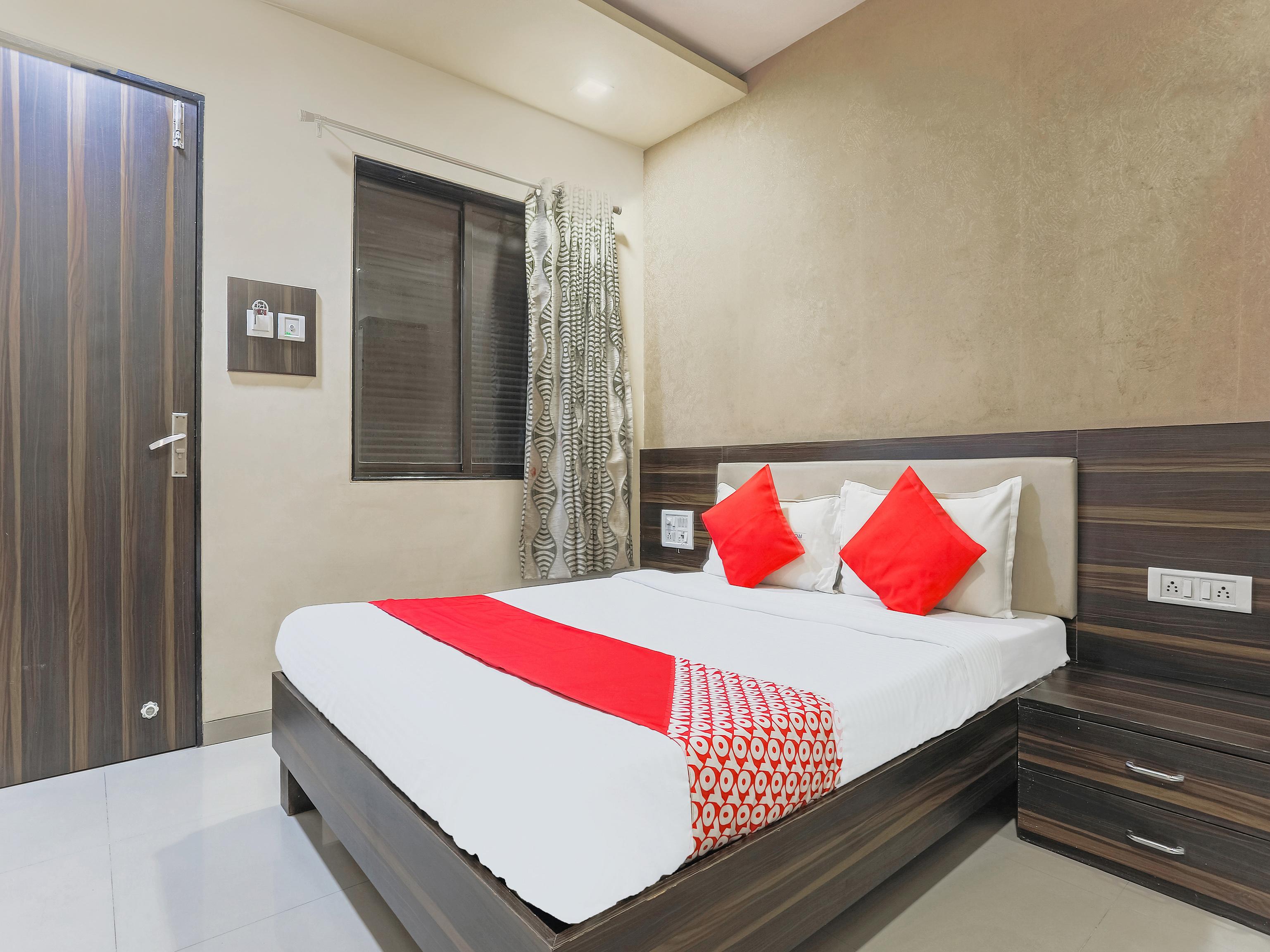 Hotel Adore Palace Bombay Extérieur photo